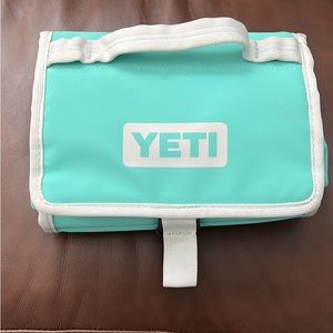 Yeti Lunchbox